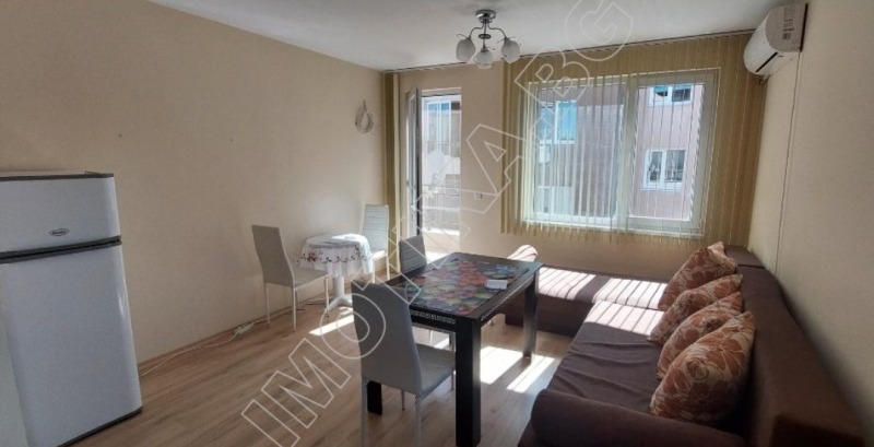 Дава под нем  2-стаен, град Варна, Виница •  500 EUR • ID 43377444 — holmes.bg - [1] 