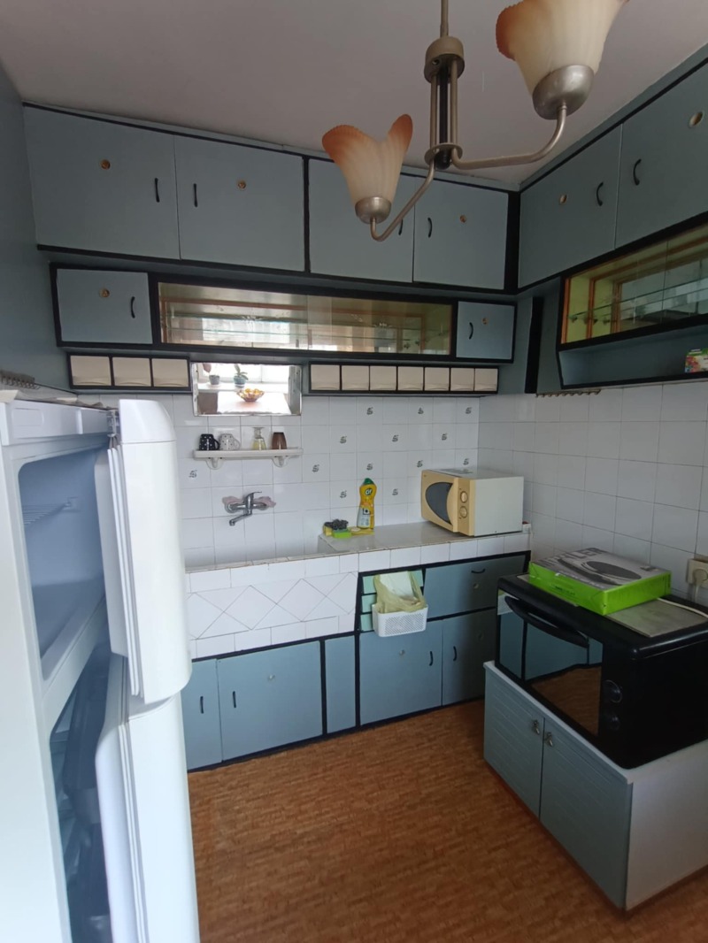 Zu vermieten  1 Schlafzimmer Ruse , Schirok zentar , 68 qm | 72653397 - Bild [6]