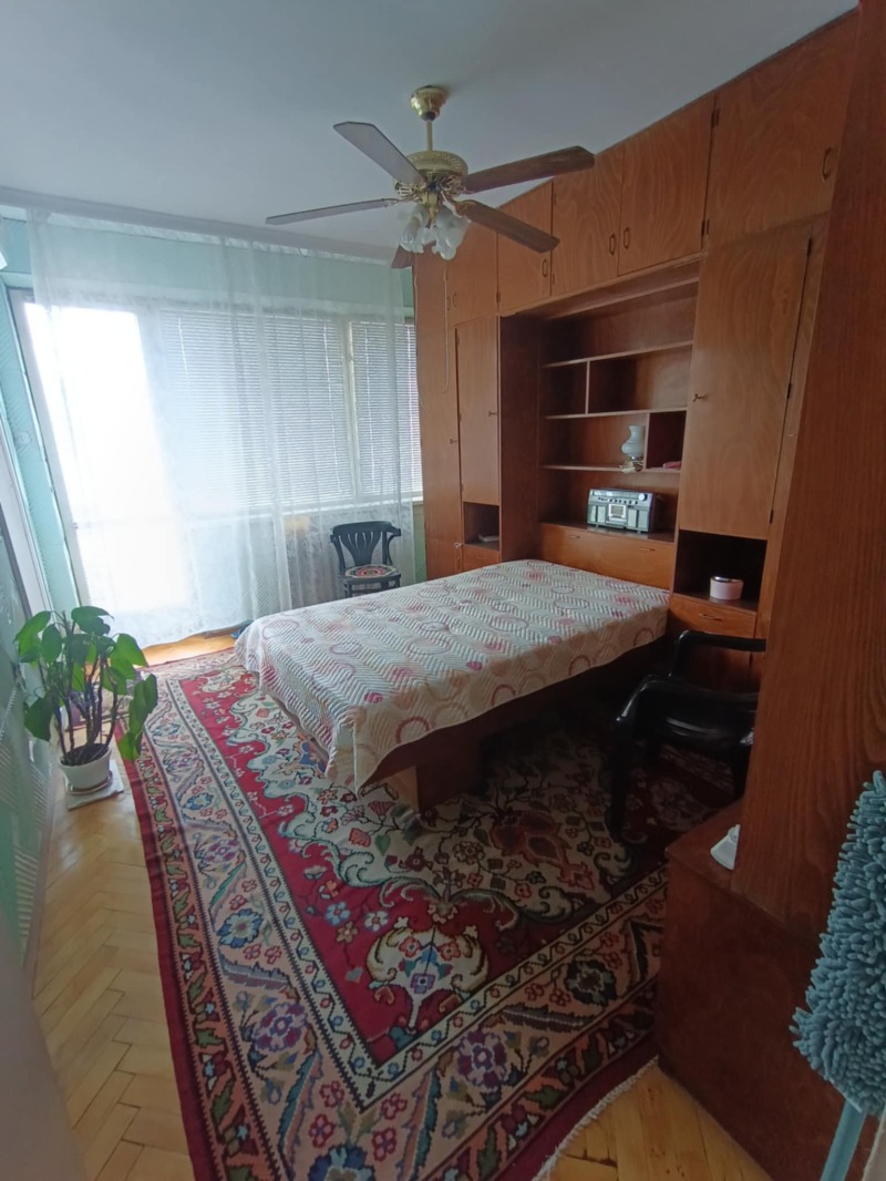 Zu vermieten  1 Schlafzimmer Ruse , Schirok zentar , 68 qm | 72653397 - Bild [3]