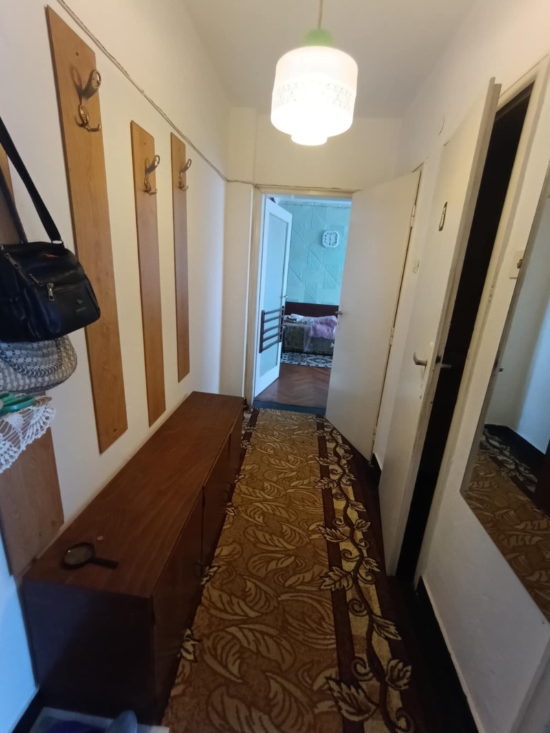 Zu vermieten  1 Schlafzimmer Ruse , Schirok zentar , 68 qm | 72653397 - Bild [2]