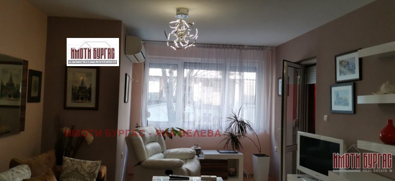 Дава под наем 3-СТАЕН, гр. Бургас, Лазур, снимка 2 - Апартаменти - 52198561