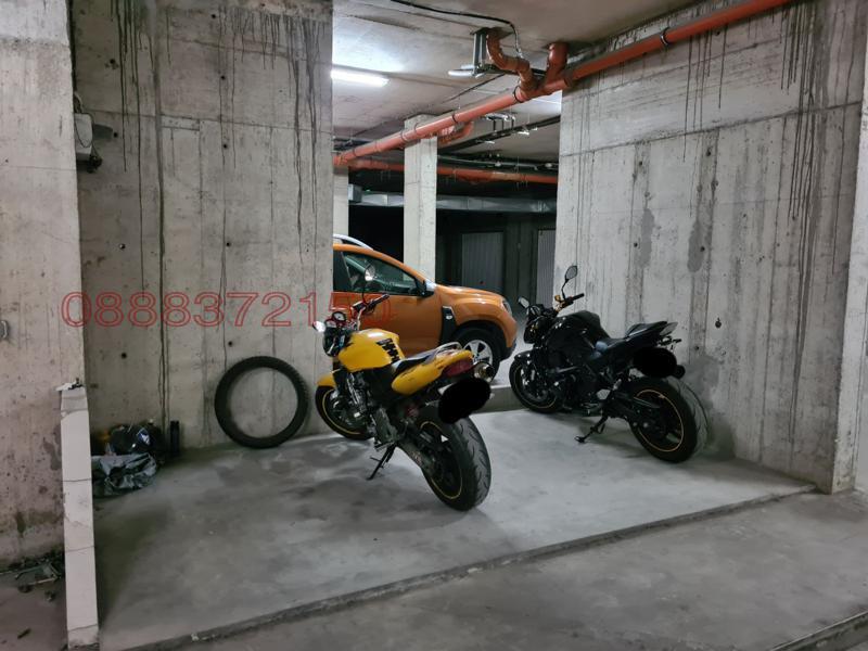 För uthyrning  Parkeringsplats Sofia , Studentski grad , 15 kvm | 17239954 - bild [3]