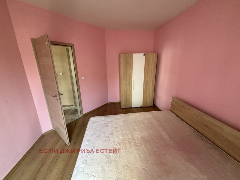 Издаје се  2 спаваће собе Софија , Хаджи Димитар , 180 м2 | 73223442 - слика [4]