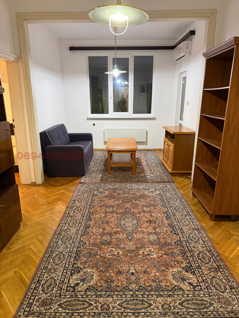 Дава под наем 3-СТАЕН, гр. Бургас, Център