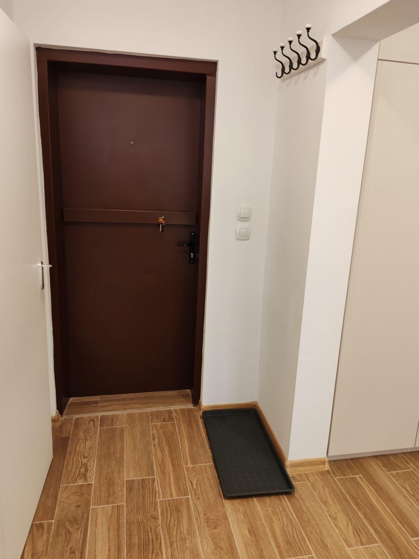 Дава под наем 2-СТАЕН, гр. София, Света Троица, снимка 12 - Апартаменти - 54960837