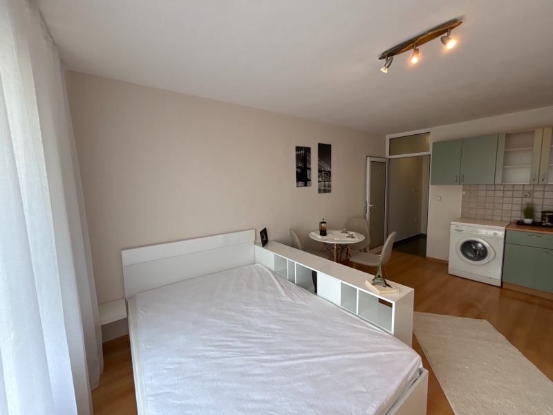 Zu vermieten  Studio Sofia , Ljulin 10 , 35 qm | 96579996 - Bild [4]