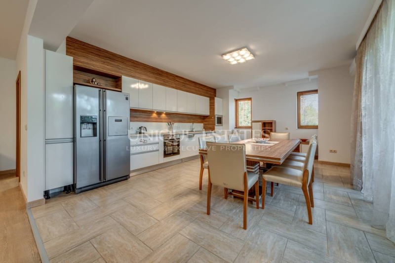 For Rent  3+ bedroom Sofia , Vitosha , 262 sq.m | 59205548 - image [4]