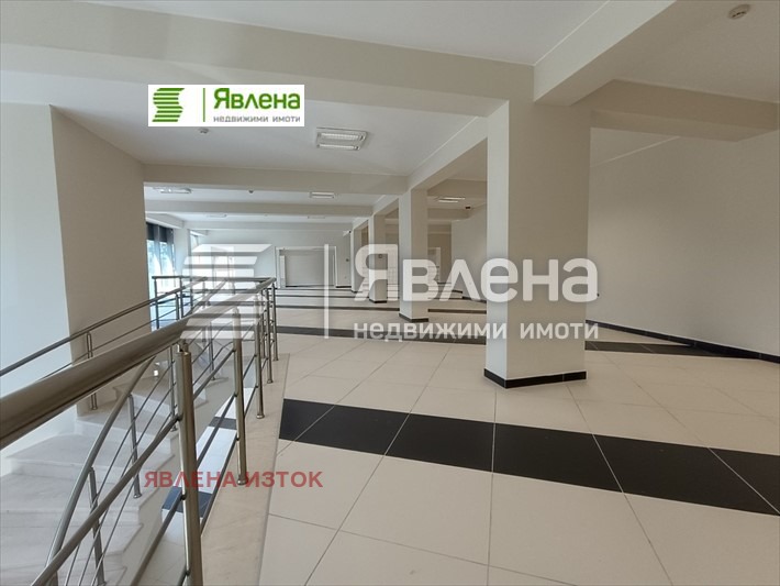 För uthyrning  affär Sofia , Suhata reka , 681 kvm | 32369267 - bild [5]