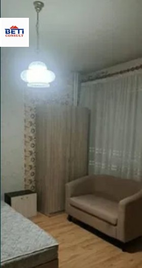 Дава под наем СТАЯ, гр. София, Левски В, снимка 2 - Стаи под наем - 53781839