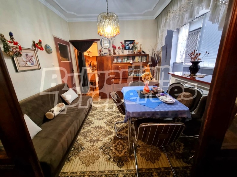 Дава под Наем 3-СТАЕН в град Шумен, Център - 110 кв.м / 550 € » 1 075.71 лв., БЪЛГЕРИАН ПРОПЕРТИС