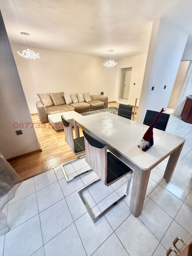 Дава под наем 3-СТАЕН, гр. София, Лозенец, снимка 5 - Апартаменти - 53236535