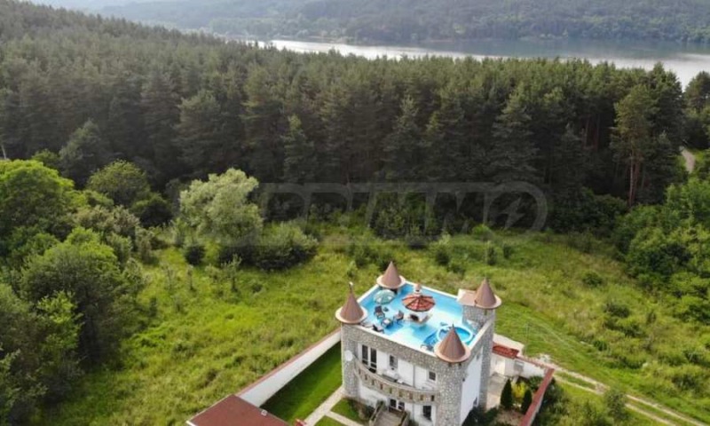 Дава под наем  Къща област София , с. Горни Окол , 250 кв.м | 93850452