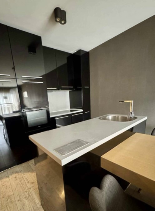 Дава под наем 2-СТАЕН, гр. София, Гоце Делчев, снимка 2 - Апартаменти - 52965891