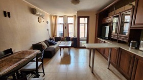 1 quarto Lazur, Burgas 1