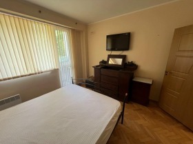 1 ložnice Tolstoj, Sofia 5