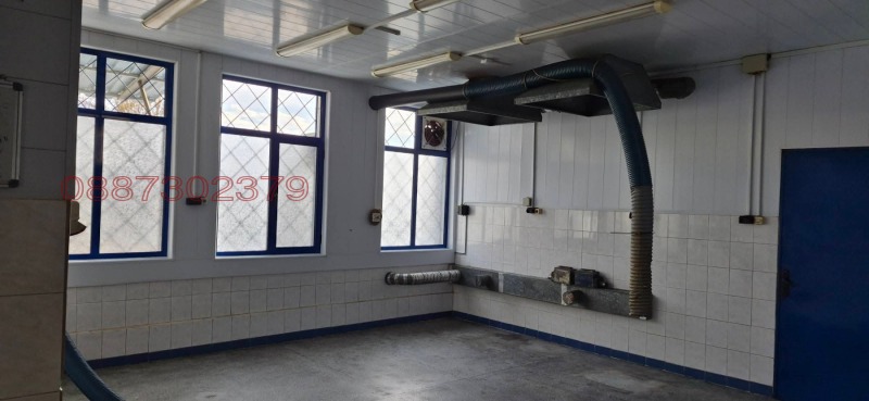 Дава под наем ПРОМ. ПОМЕЩЕНИЕ, гр. Хисаря, област Пловдив, снимка 8 - Производствени сгради - 53337917