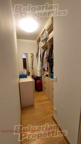 3 camere da letto Krastova vada, Sofia 16