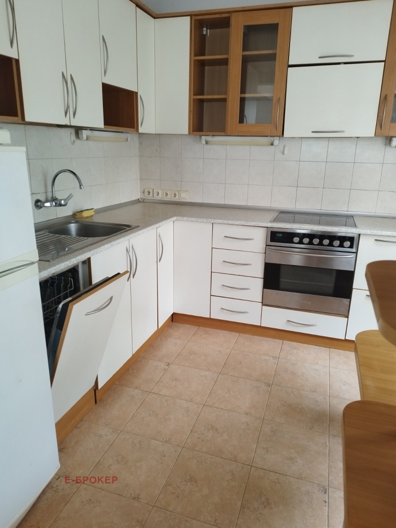 Издаје се  Кућа Софија , Редута , 180 м2 | 40073357 - слика [3]