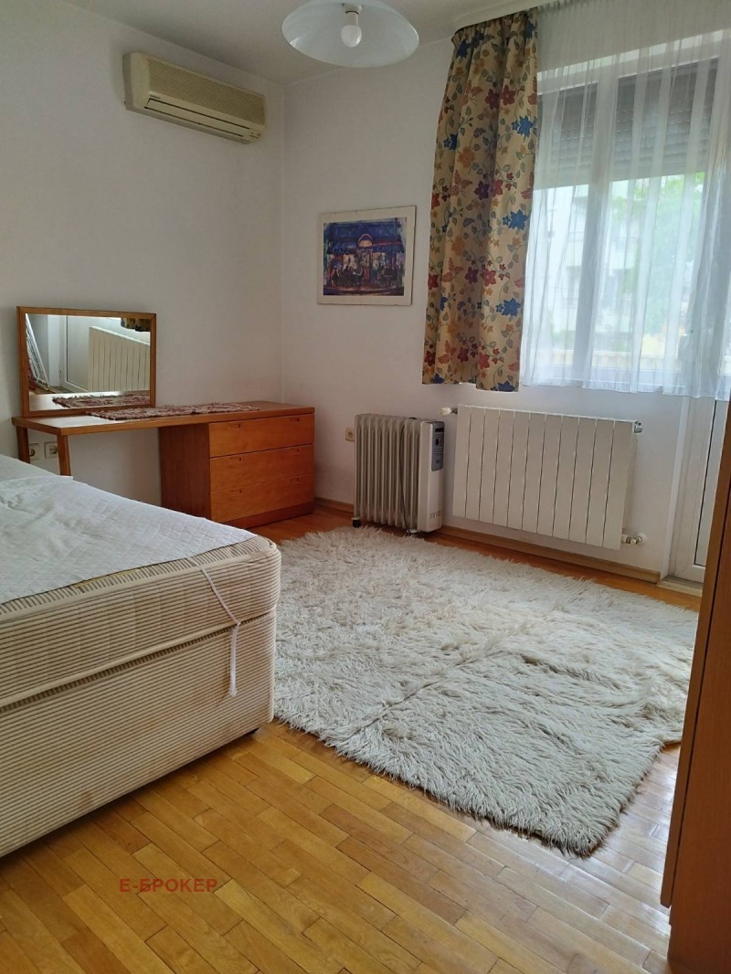 Издаје се  Кућа Софија , Редута , 180 м2 | 40073357 - слика [10]