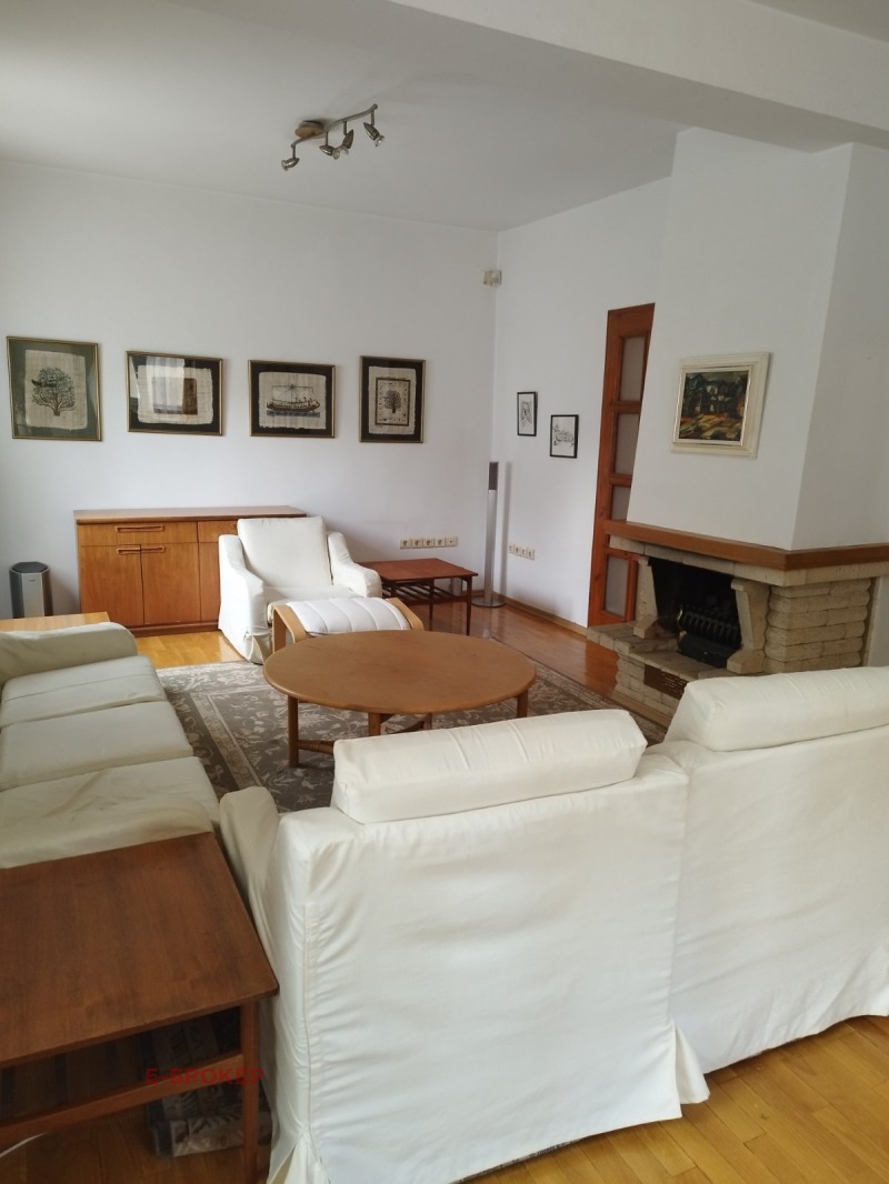 Издаје се  Кућа Софија , Редута , 180 м2 | 40073357