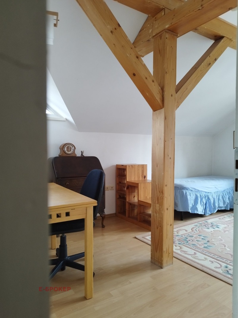 Издаје се  Кућа Софија , Редута , 180 м2 | 40073357 - слика [13]