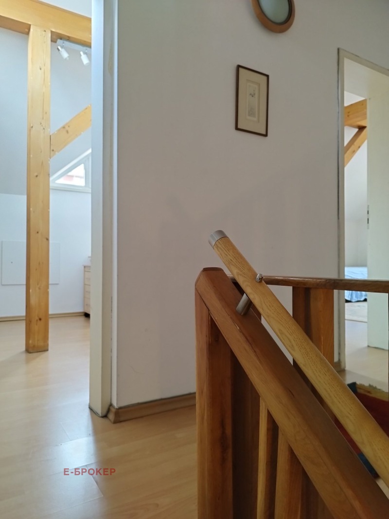 Издаје се  Кућа Софија , Редута , 180 м2 | 40073357 - слика [12]