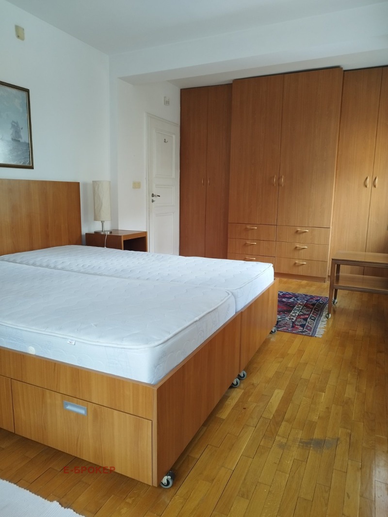 Издаје се  Кућа Софија , Редута , 180 м2 | 40073357 - слика [8]