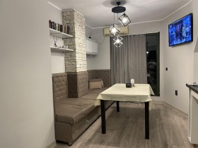 3-стаен град Пловдив, Център