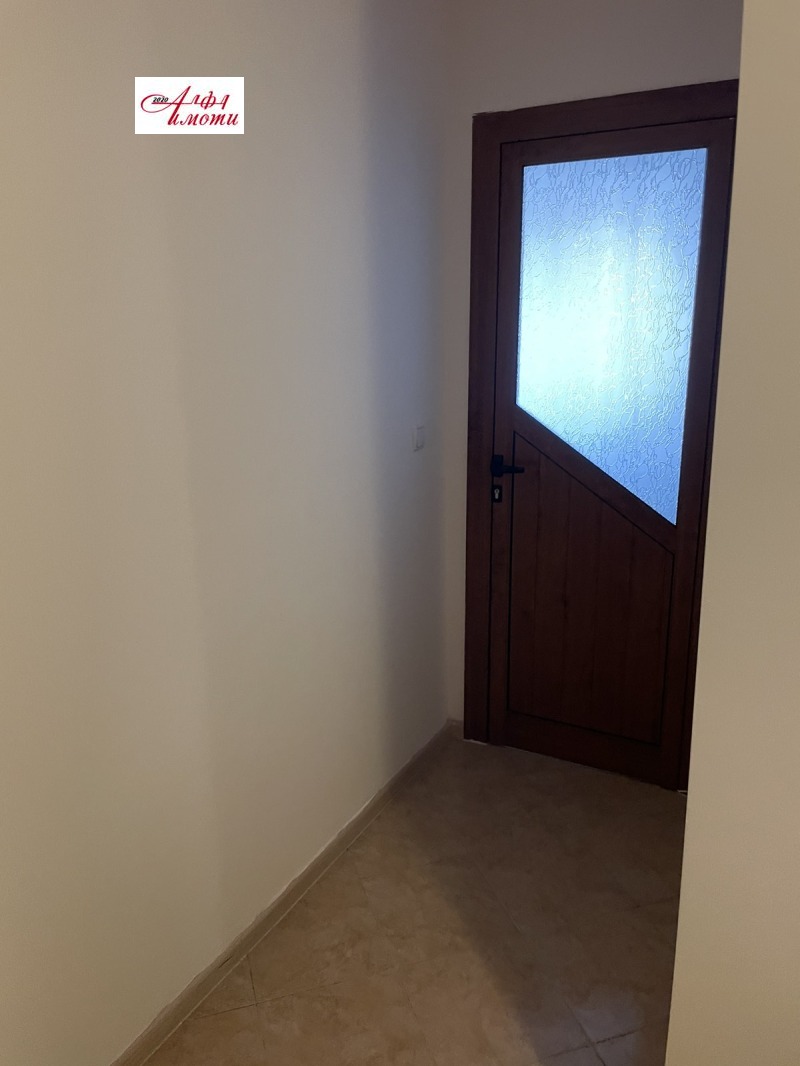 Дава под наем ОФИС, гр. Шумен, Център, снимка 3 - Офиси - 53279234