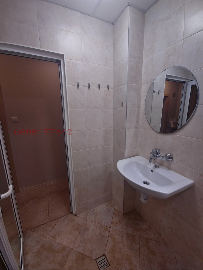 Дава под наем 2-СТАЕН, гр. София, Света Троица, снимка 16 - Апартаменти - 53483532