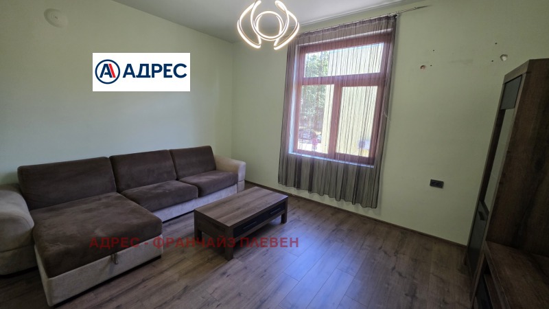 Дава под наем  Етаж от къща град Плевен , Идеален център , 65 кв.м | 47861595