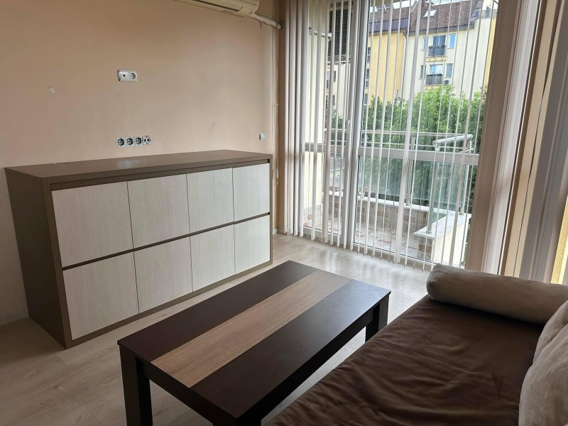 Til leie  1 soverom Sofia , Reduta , 55 kvm | 42393399 - bilde [3]