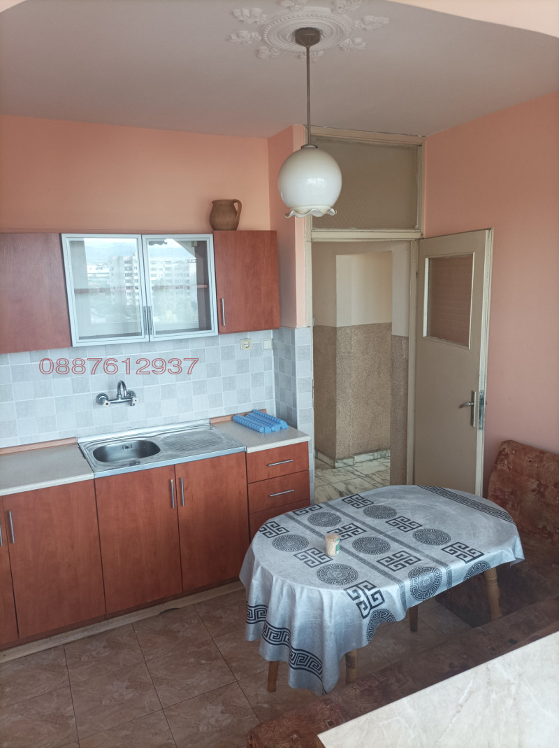 Zu vermieten  2 Schlafzimmer Sofia , Druschba 1 , 90 qm | 23682118