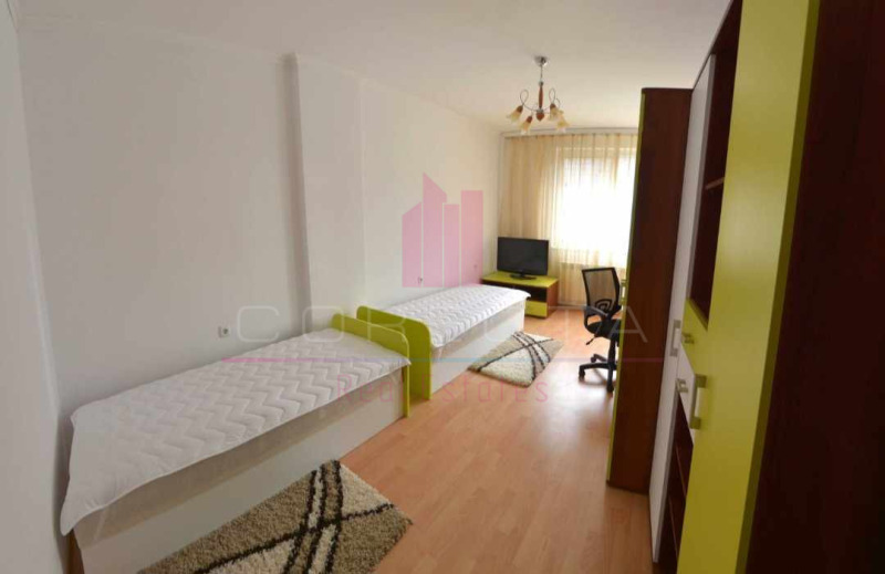 Издаје се  2 спаваће собе Русе , Центар , 103 м2 | 13074480 - слика [12]