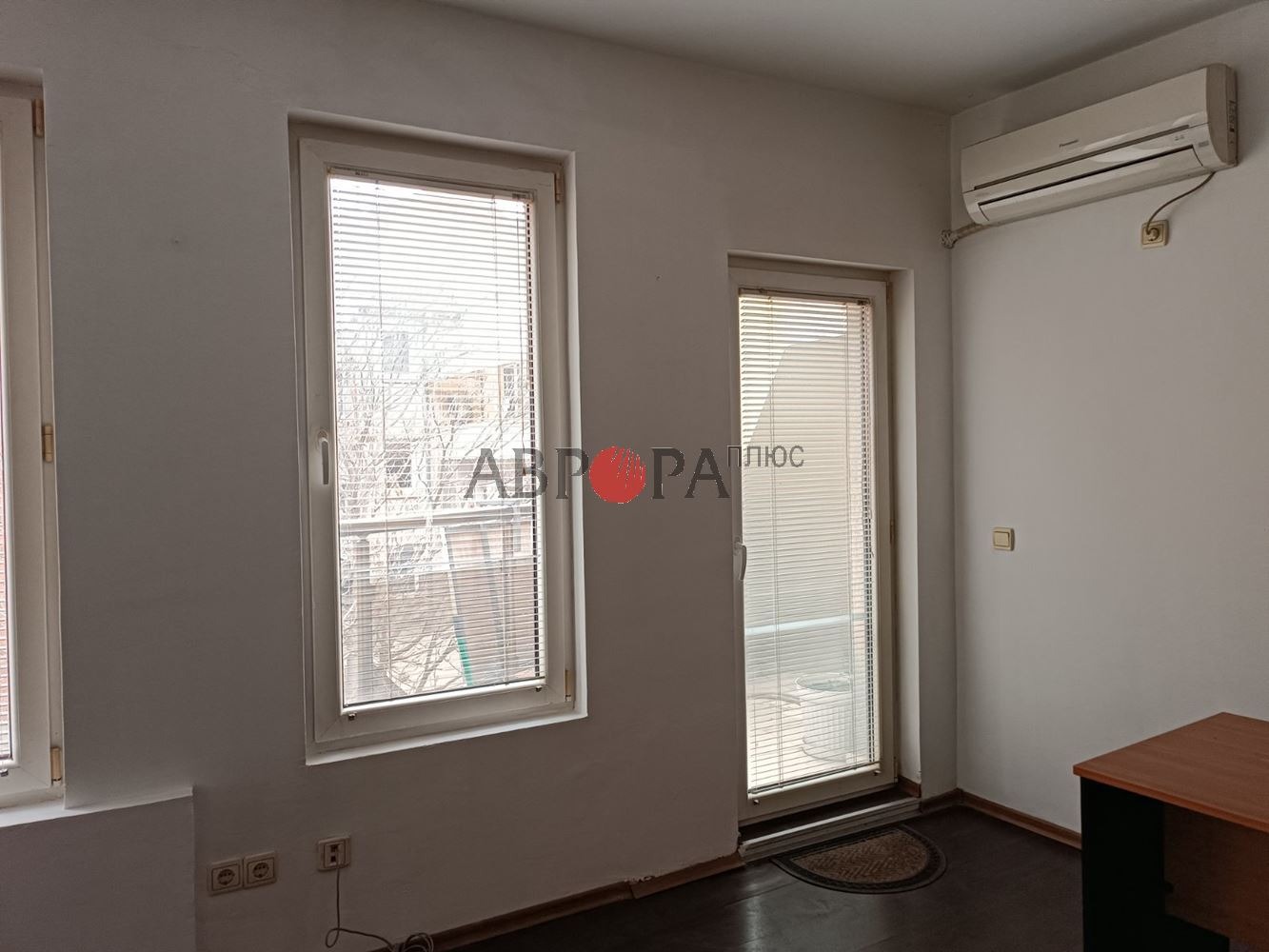 Дава под наем ОФИС, гр. Бургас, Център, снимка 13 - Офиси - 53604460