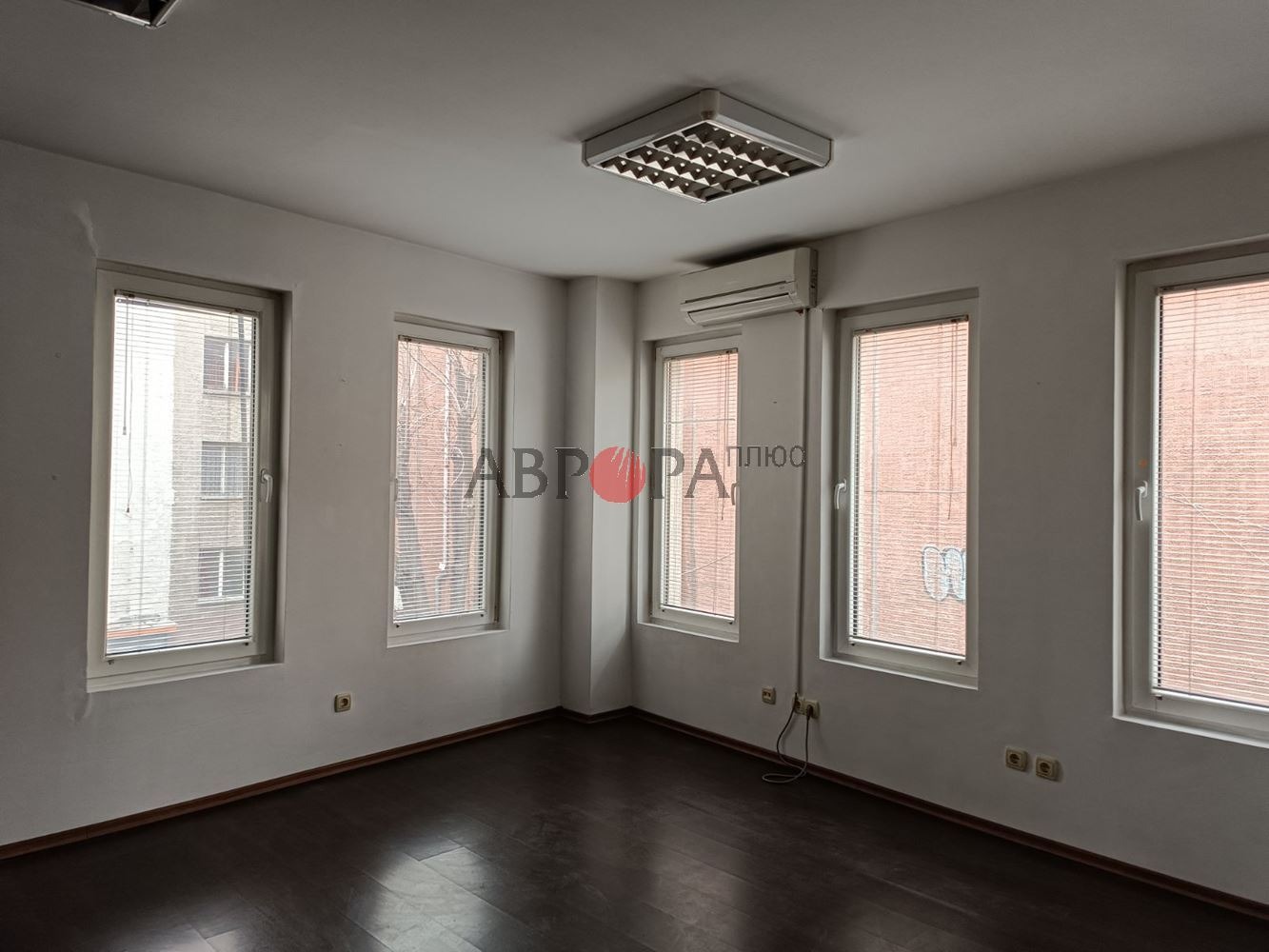 Дава под наем ОФИС, гр. Бургас, Център, снимка 2 - Офиси - 53604460