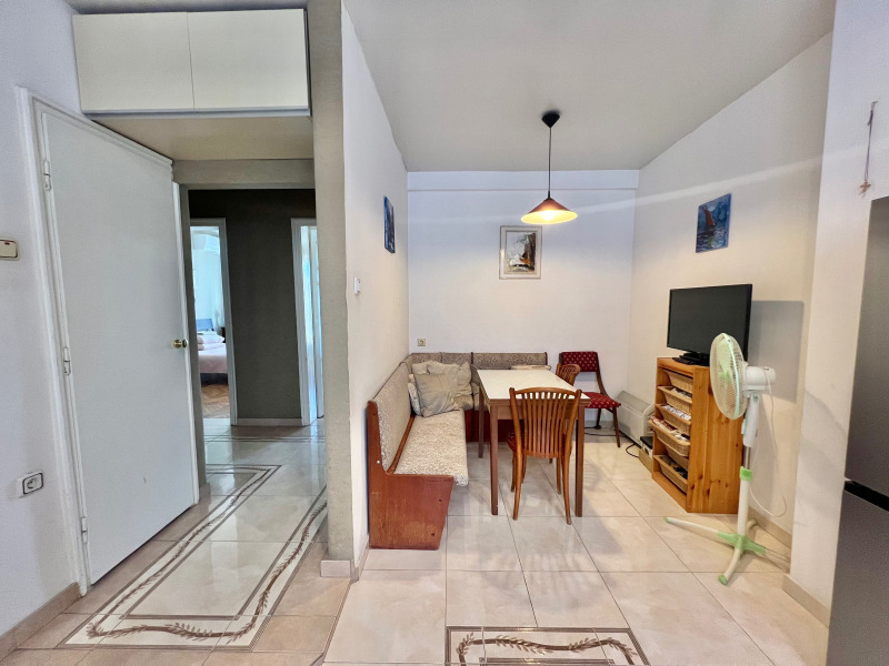 Издаје се  2 спаваће собе Варна , Грацка махала , 70 м2 | 47360710 - слика [7]