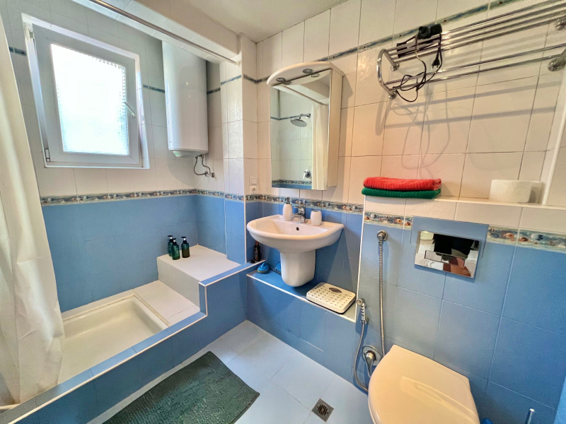 Издаје се  2 спаваће собе Варна , Грацка махала , 70 м2 | 47360710 - слика [8]