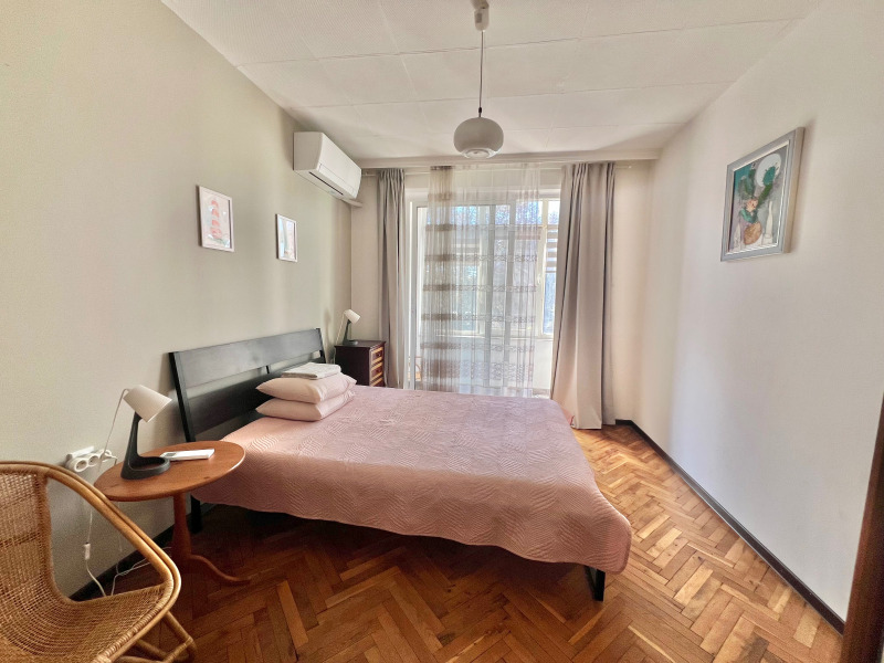 Издаје се  2 спаваће собе Варна , Грацка махала , 70 м2 | 47360710 - слика [3]