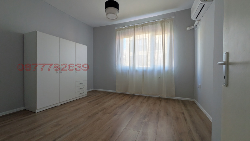 Дава под наем 3-СТАЕН, гр. София, Център, снимка 2 - Апартаменти - 52875916