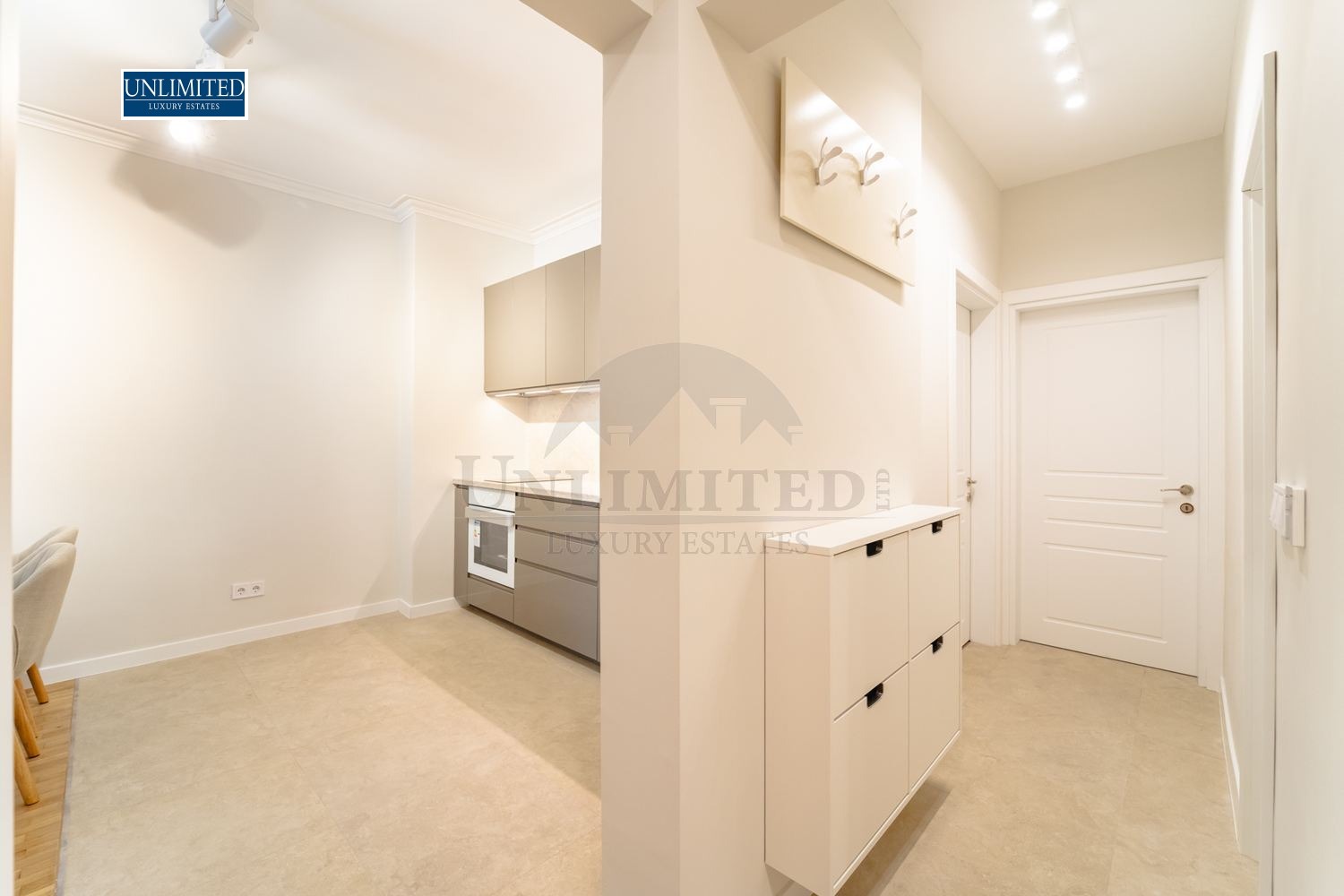 Дава под наем 3-СТАЕН, гр. София, Център, снимка 16 - Апартаменти - 54103947