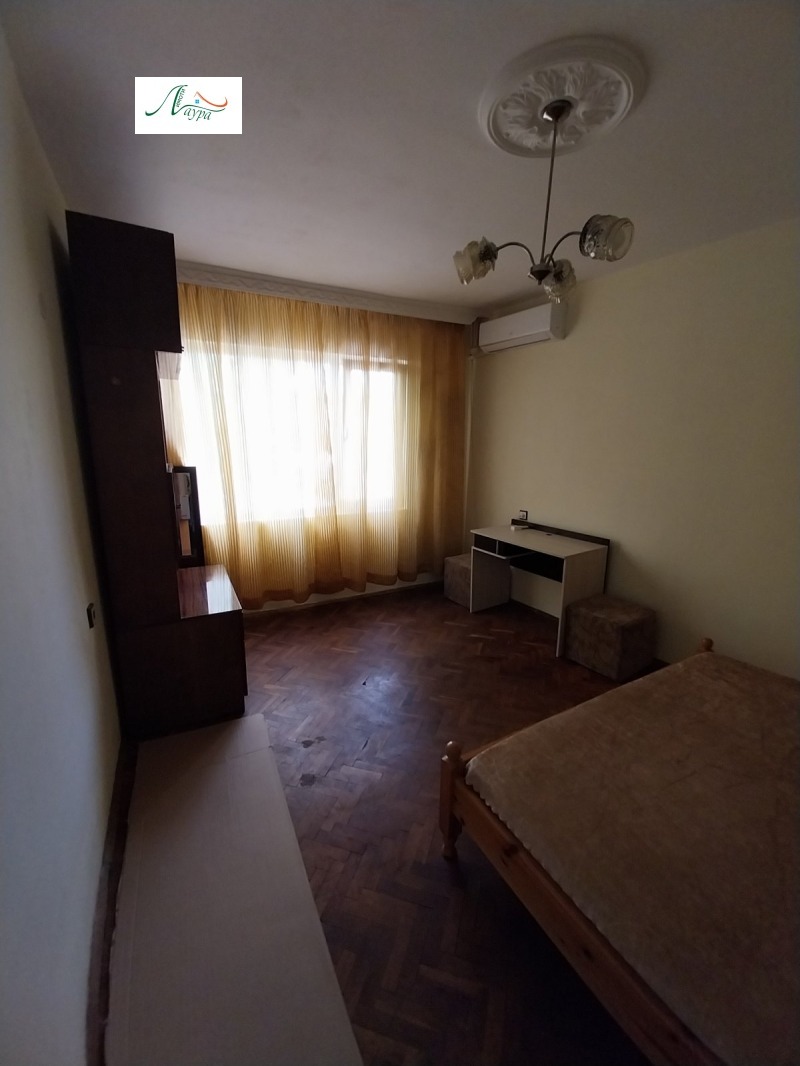 Vuokrattavana  2 makuuhuonetta Šumen , Dobrudžanski , 80 neliömetriä | 36667775 - kuva [8]