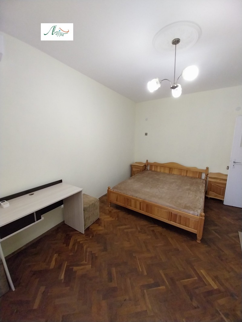 Vuokrattavana  2 makuuhuonetta Šumen , Dobrudžanski , 80 neliömetriä | 36667775 - kuva [7]