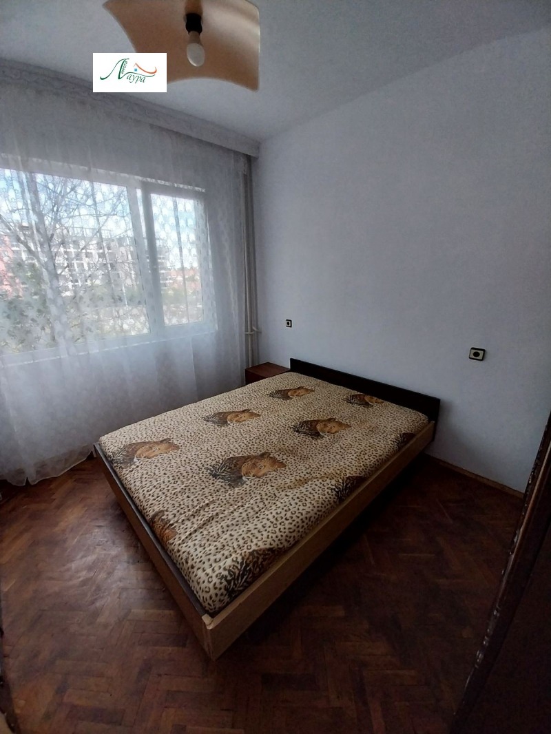 Vuokrattavana  2 makuuhuonetta Šumen , Dobrudžanski , 80 neliömetriä | 36667775 - kuva [6]