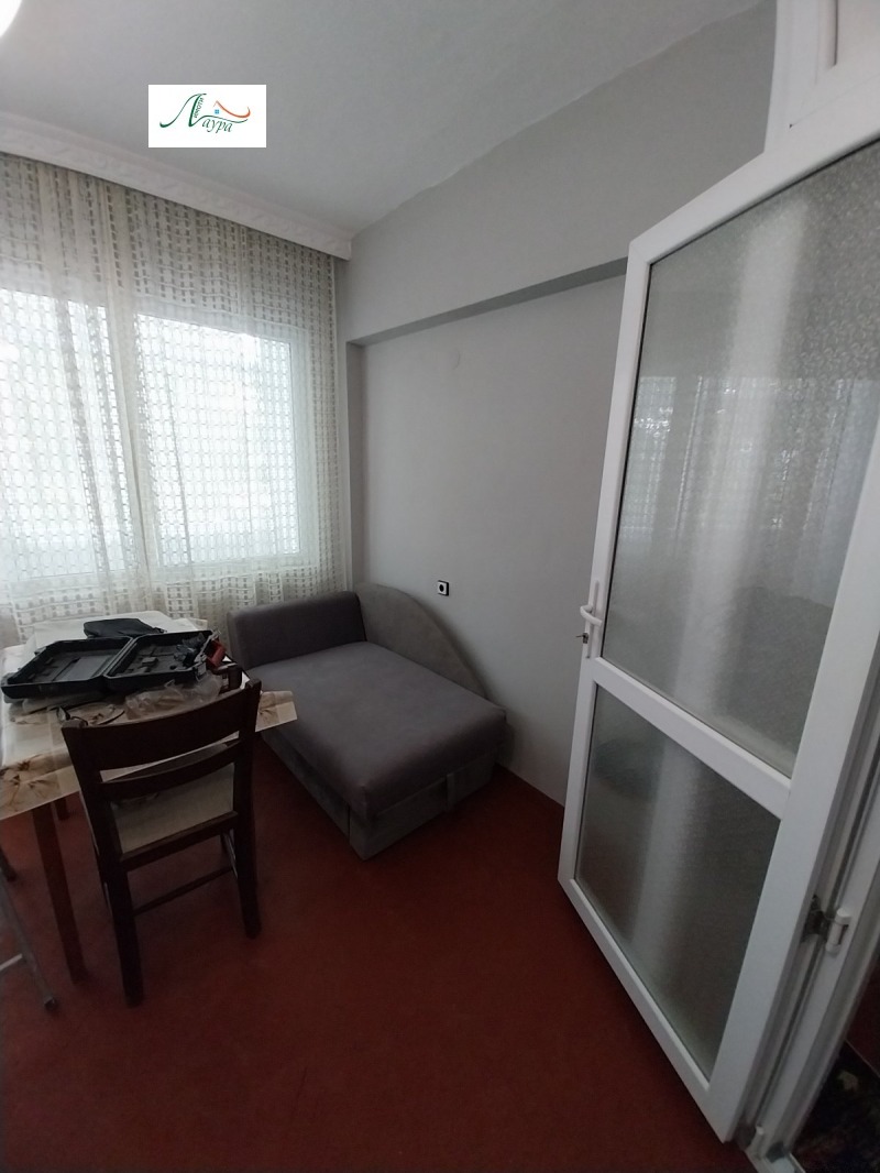 Vuokrattavana  2 makuuhuonetta Šumen , Dobrudžanski , 80 neliömetriä | 36667775 - kuva [3]