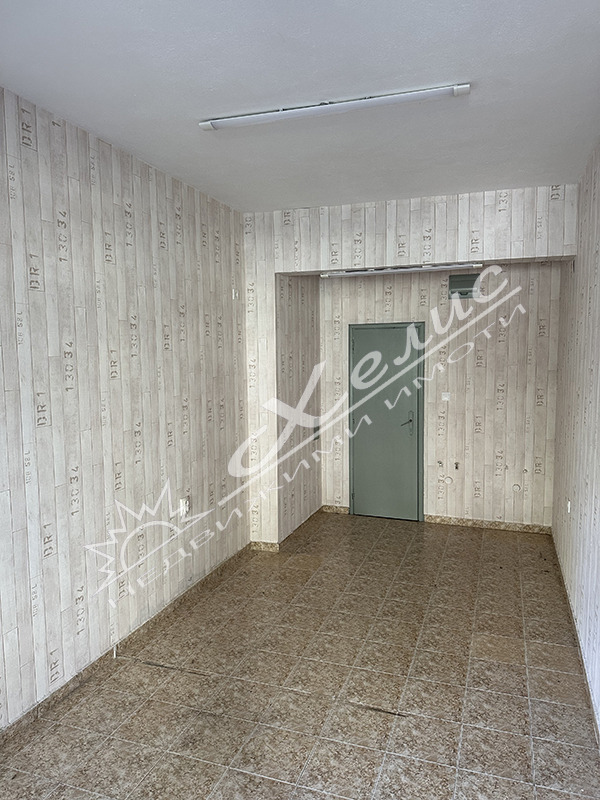 Дава под наем ОФИС, гр. Бургас, Център, снимка 2 - Офиси - 52634039