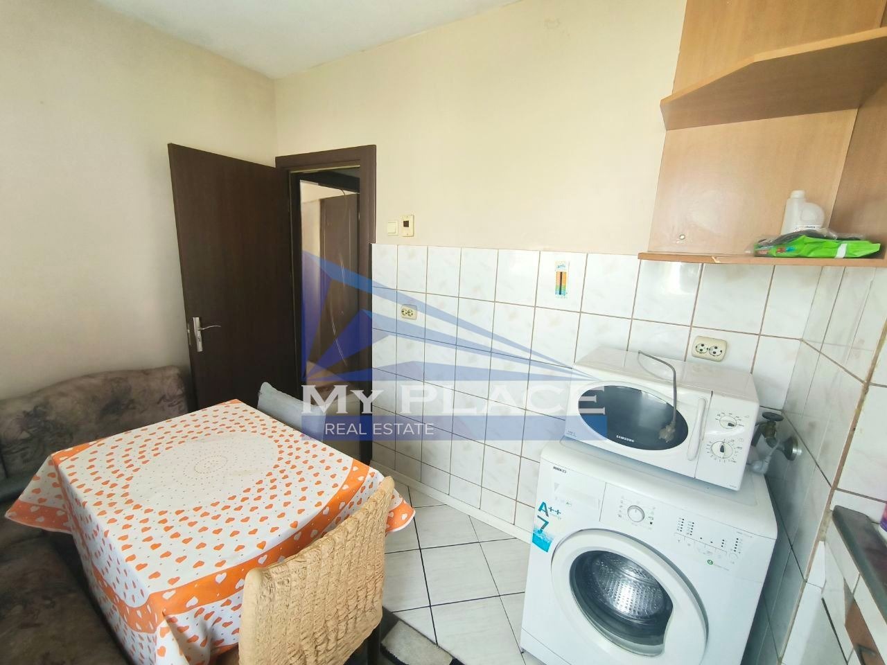 Дава под наем 2-СТАЕН, гр. Шумен, Тракия, снимка 4 - Апартаменти - 56009893
