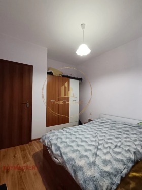 1 Schlafzimmer Kolhozen pazar, Warna 9