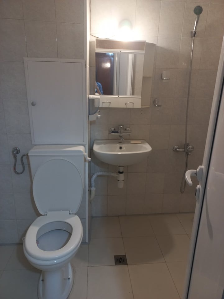 Дава под наем 2-СТАЕН, гр. София, Толстой, снимка 5 - Апартаменти - 54356303