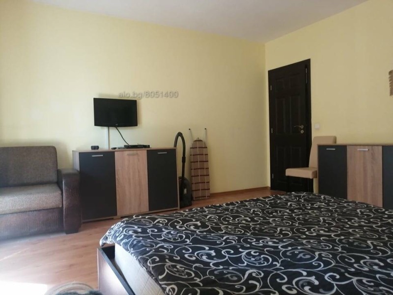 Zu vermieten  2 Schlafzimmer Burgas , Zentar , 90 qm | 18543025 - Bild [9]